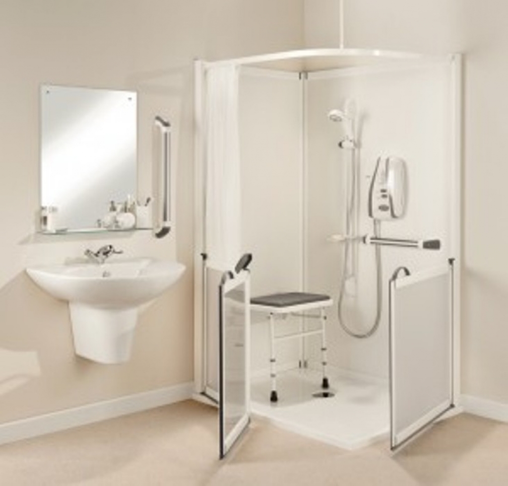 Do you need to renovate a bathroom for the elderly? │Roca Life